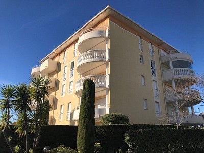 STUDIO A LOUER - ST RAPHAEL - 30 m2 - 500€ charges comprises par mois
