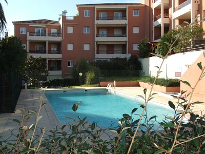 APPARTEMENT T2 A LOUER - ST RAPHAEL - 45 m2 - 645€ charges comprises par mois