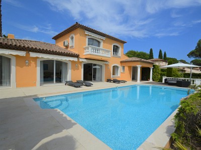 VILLA A VENDRE - ST RAPHAEL - 200 m2 - 1480000€