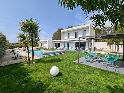 VILLA A VENDRE - ST RAPHAEL - 132.2 m2 - 1195000€