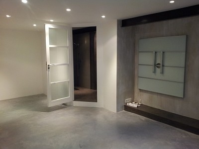 STUDIO A LOUER - TOURRETTES - 48 m2 - 596€ charges comprises par mois