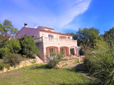 MAISON A VENDRE - MONTAUROUX - 167 m2 - 650000€