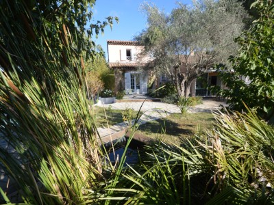 VILLA A VENDRE - FREJUS - 180 m2 - 920000€