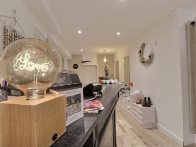 FONDS DE COMMERCE A CEDER - HABILLEMENT - TEXTILE - ST RAPHAEL - 167000€