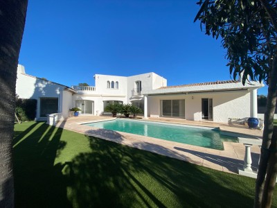 VILLA INDIVIDUELLE DANS LE QUARTIER DE VALESCURE A VENDRE - ST RAPHAEL VALESCURE - 210 m2 - 1440000€