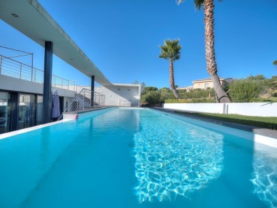 VILLA CONTEMPORAINE A VENDRE - ST RAPHAEL LES VEYSSIERES - 216 m2 - 1740000€