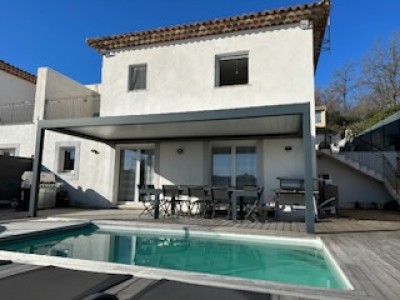 Maison mitoyenne par le garage A VENDRE - ST PAUL EN FORET - 160 m2 - 548000€