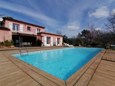 Maison - 5 pices - 3 400m de terrain A VENDRE - SEILLANS - 180 m2 - 735000€