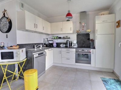 APPARTEMENT T2 A VENDRE - FREJUS - 51.18 m2 - 238200€